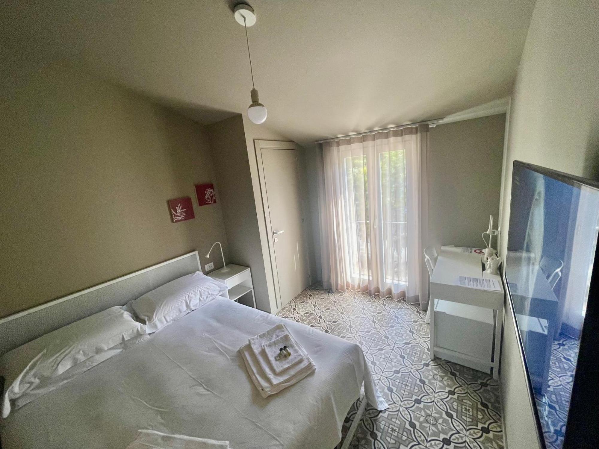 Moronero Hotel Рагуза Екстериор снимка