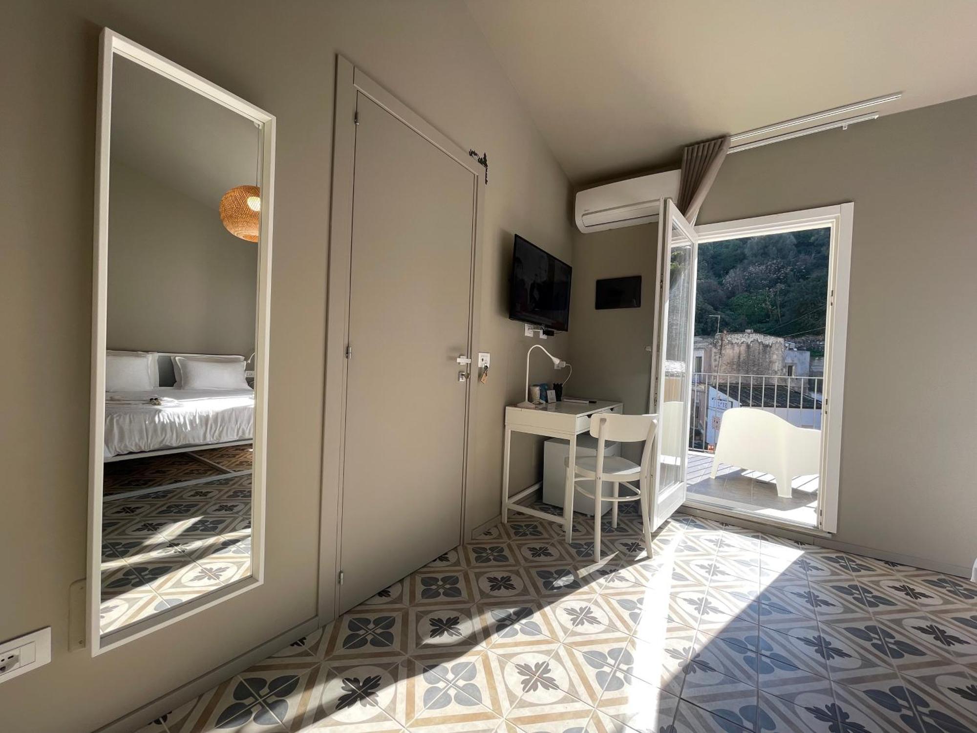 Moronero Hotel Рагуза Екстериор снимка